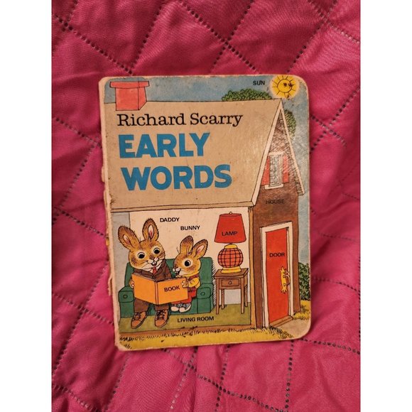 Richard Scarry's Early Words Vintage Book - Picture 1 of 3